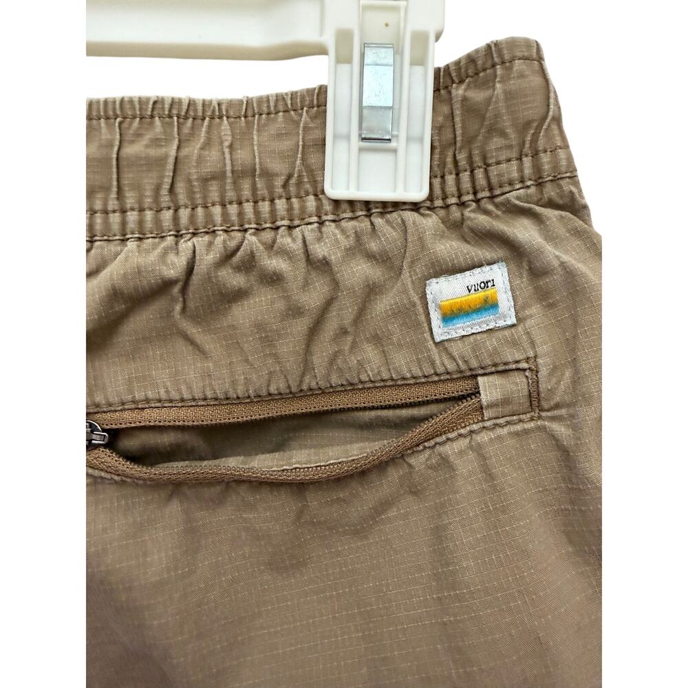 Vuori Men's Ripstop Shorts Brown Size M (FITS SMALL/MEDIUM) Distressed Flaws - Picture 4 of 6